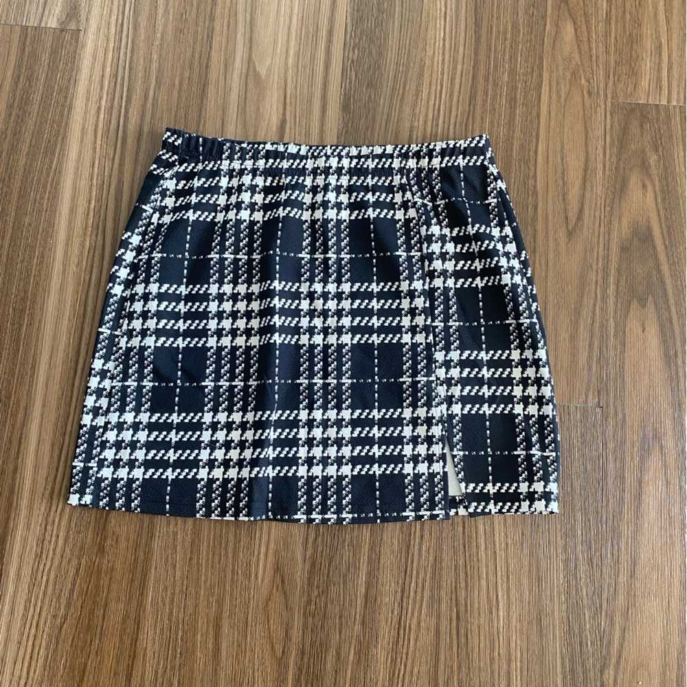 Black & White Plaid Skirt
